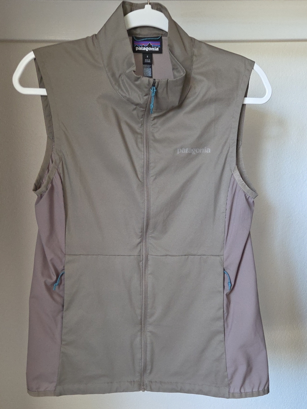 Patagonia Women’s Softshell Vest Cycling, Running, Hiking. Size SM, NWOT